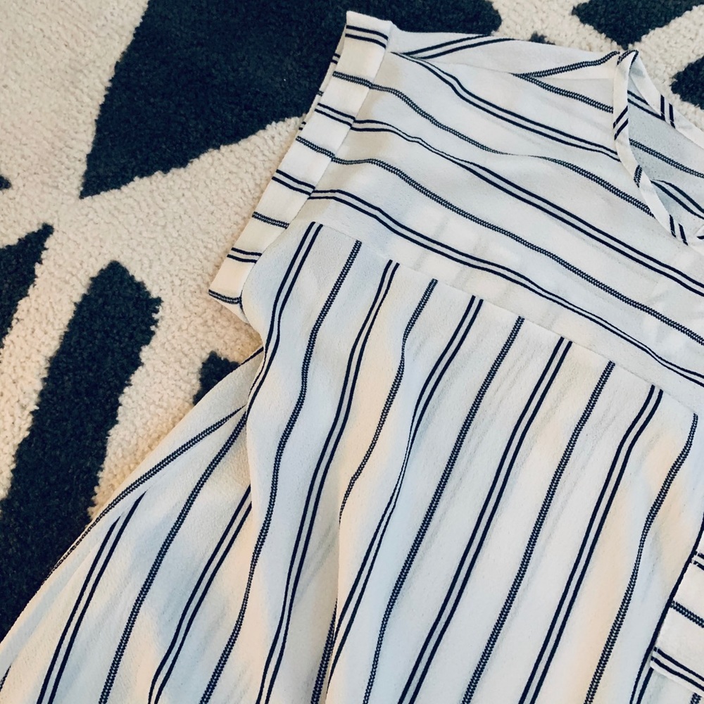 Knotted Monteau button front shirt
